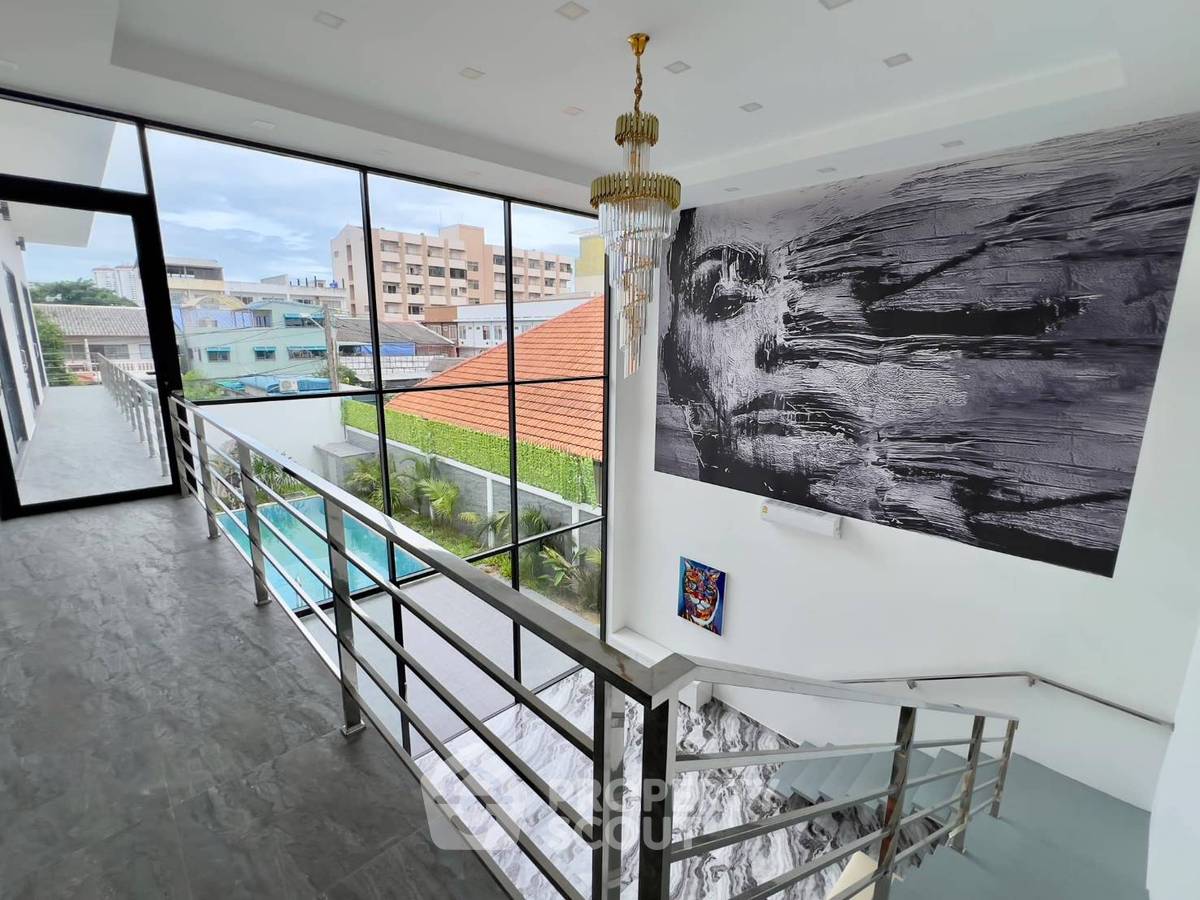 picture 6-BR Villa close to Pattaya (ID 2129469) - 9/18