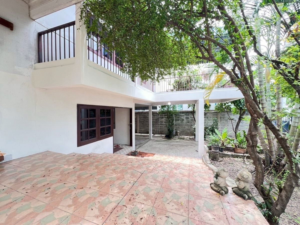 รูป บ้านเดี่ยวสไตล์ดั้งเดิม พร้อมสวน | ใจกลางรัชโยธิน | 99 ตร.วา | ใกล้ BTS แค่ 800 ม. - รูปที่ 22/24