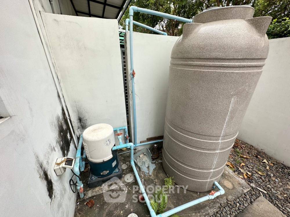 picture 3-BR Townhouse in Taling Chan (ID 1706061) - 40/71