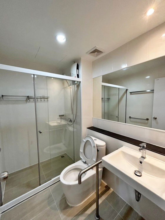 picture 🔥🔥 For rent! "Regent Home Sukhumvit 81" near BTS On Nut, easy to find food, most convenient transportation here 📌📌 - 4/11