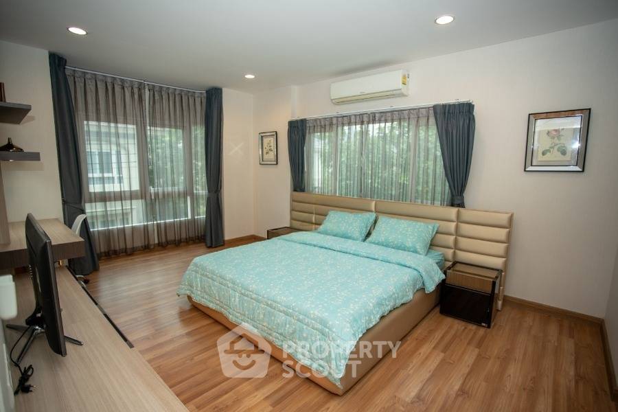 picture 3-BR House in Surasak (ID 2231377) - 15/29