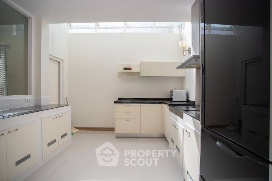 picture 3-BR House in Surasak (ID 2231377) - 21/29