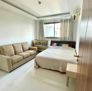 1 Bedroom Condominium @ Club Royal