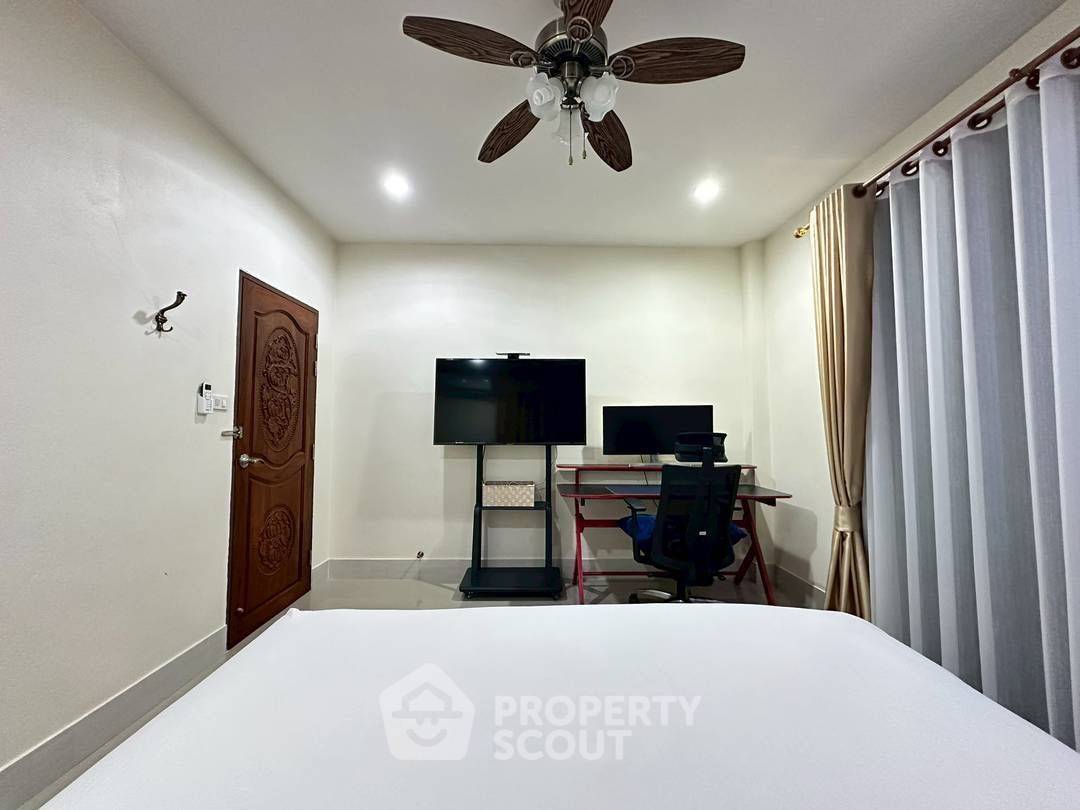 picture 5-BR House close to East Pattaya (ID 2166254) - 8/19