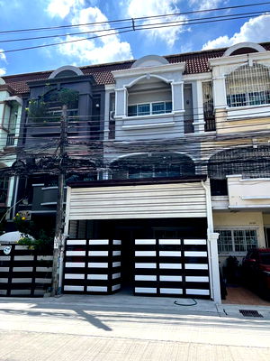 ทาวน์โฮมให้เช่า : PJ28 ให้เช่าทาวน์โฮม 3ชั้น เลียบด่วนเอกมัย-รามอินทรา(ลาดพร้าว 71) ซอยนาคนิวาส48 
