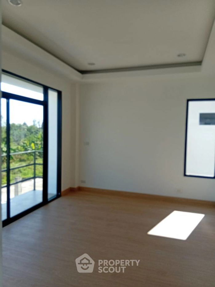 picture 4-BR House in Yang Noeng (ID 1987908) - 5/28