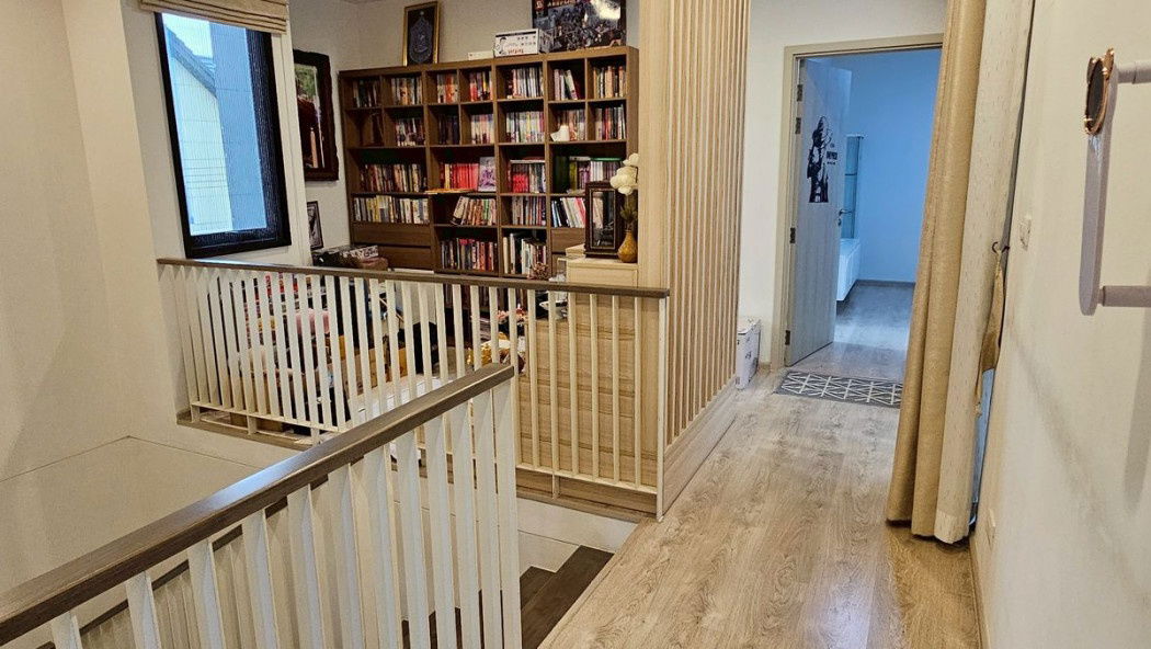 รูป ให้ เช่าด่วน! บ้านเดี่ยว 2 ชั้น โนเบิล เกเบิล วัชรพล ตกแต่ง Built-in ครบ พร้อมอยู่ - รูปที่ 4/12