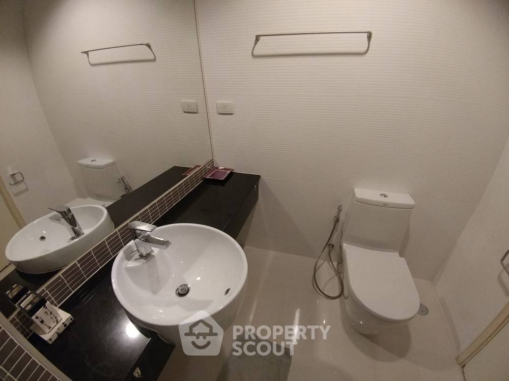 picture 3-BR Condo at The Fourwings Residence in Hua Mak (ID 408587) - 4/10