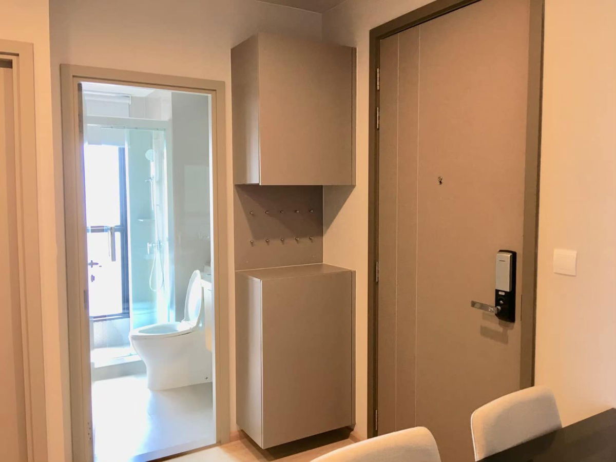 picture The Privacy Thaphra Interchange【𝐒𝐄𝐋𝐋 & 𝐑𝐄𝐍𝐓】🔥Natural light fills the room, brightening every morning.🔥  Contact Line ID: @hacondo - 10/10