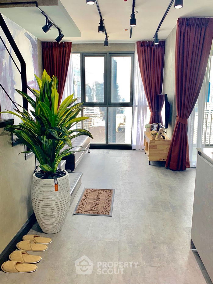 picture 2-BR Condo at Ideo Mobi Rama 9 near MRT Phra Ram 9 (ID 566090) - 5/17
