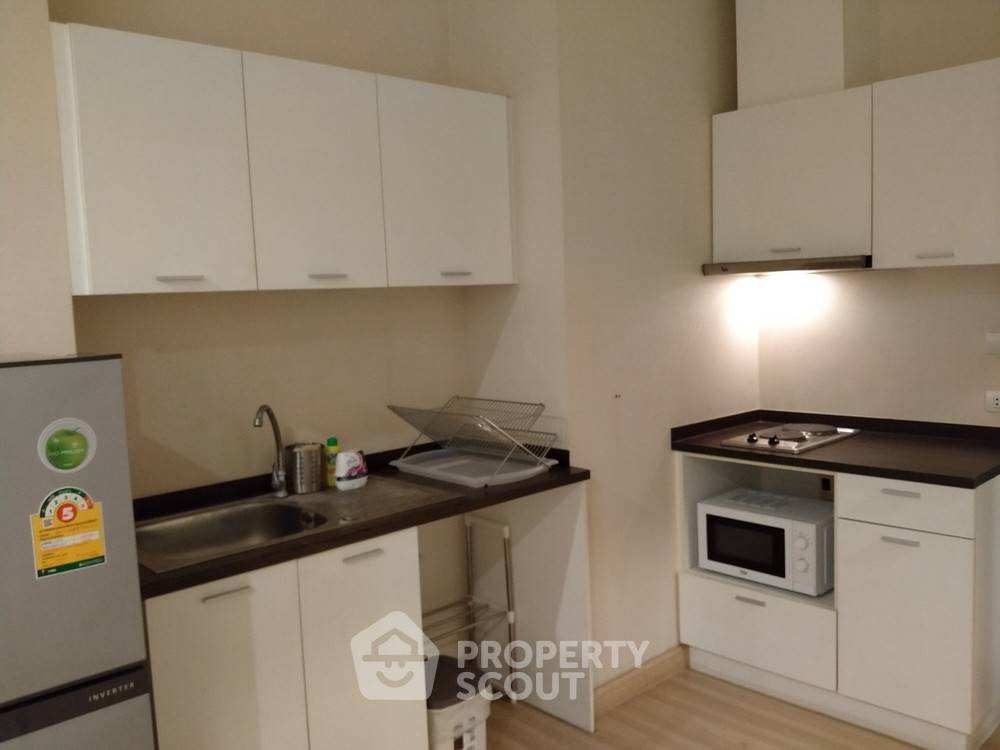 picture 1-BR Condo at The Light House Sathorn–Chareonnakorn near BTS Krung Thon Buri (ID 300150) - 12/12