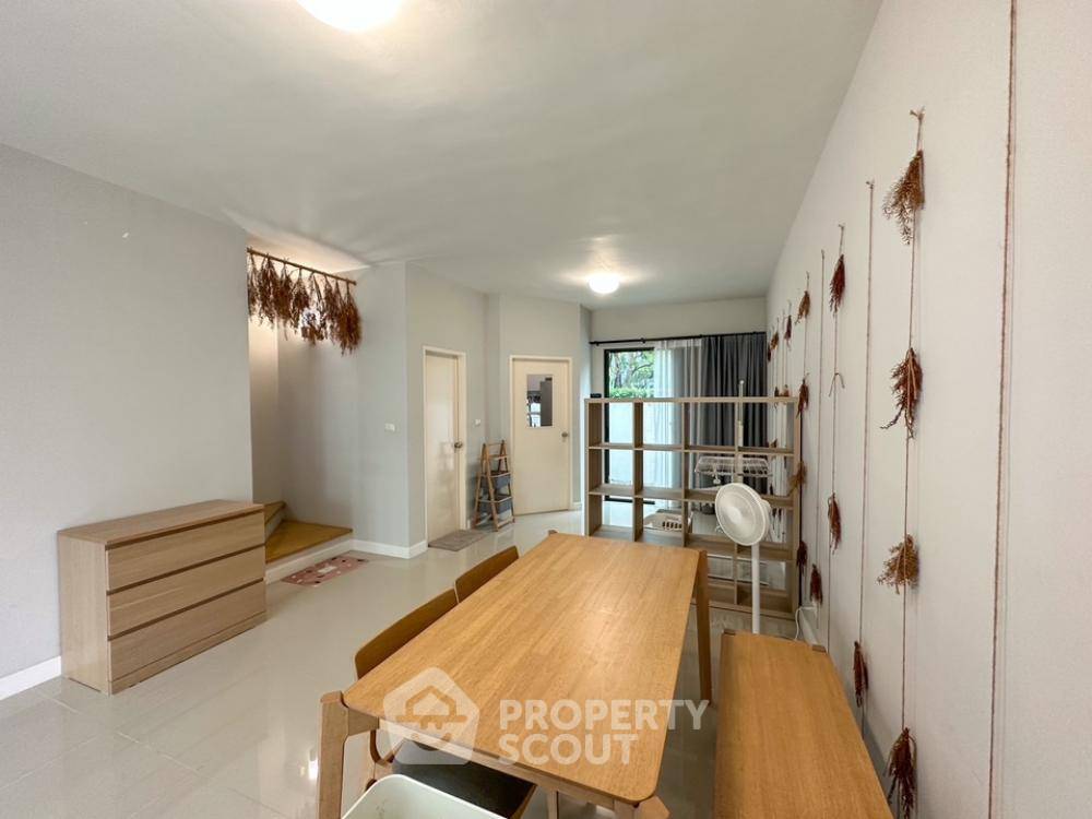 picture 3-BR Townhouse in Taling Chan (ID 1706061) - 47/71