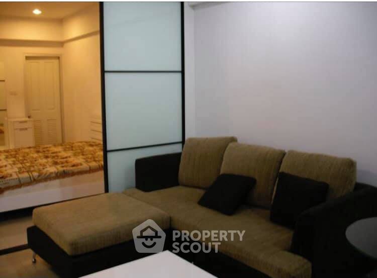 picture 1-BR Condo at Aree Place (Phahonyothin 7) Condominium near BTS Ari (ID 425777) - 10/10