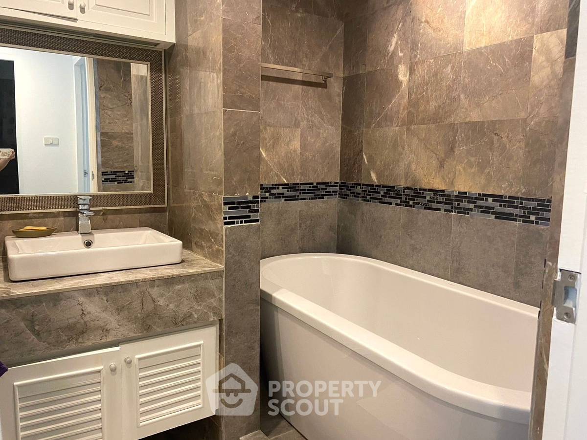 picture 2-BR Condo at Saranjai Mansion Condominium near BTS Nana (ID 1455581) - 15/29