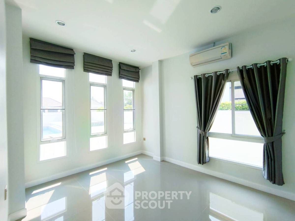 picture 3-BR House close to The Venezia (ID 2100712) - 8/10