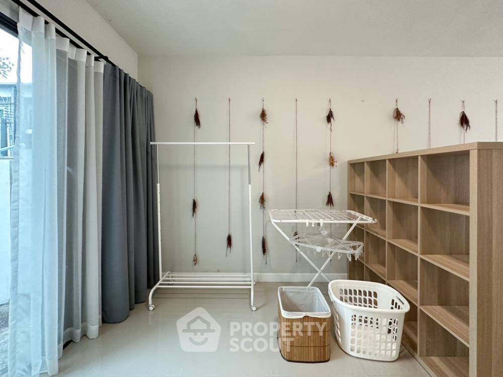 picture 3-BR Townhouse in Taling Chan (ID 1706061) - 49/71