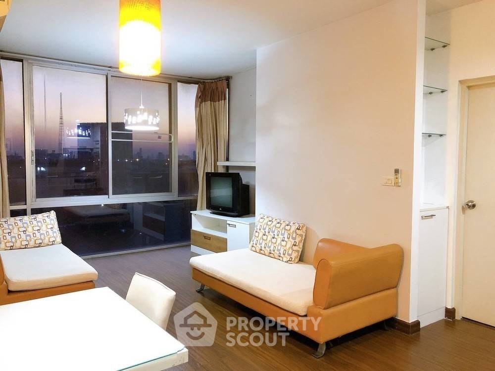 picture 1-BR Condo at The Iris near ARL Hua Mak (ID 320509) - 9/16