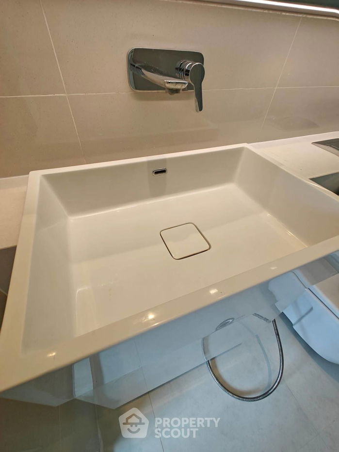 picture 1-BR Condo at The Saint Residences near MRT Phahon Yothin (ID 2237021) - 4/26