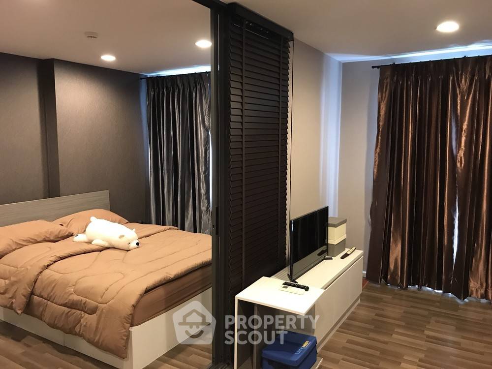 picture 1-BR Condo at Living Nest Ramkhamhaeng in Hua Mak (ID 357099) - 2/4