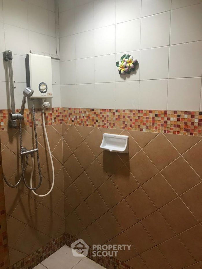 picture 2-BR Condo at Country Complex Bangna near BTS Bang Na (ID 632999) - 9/9