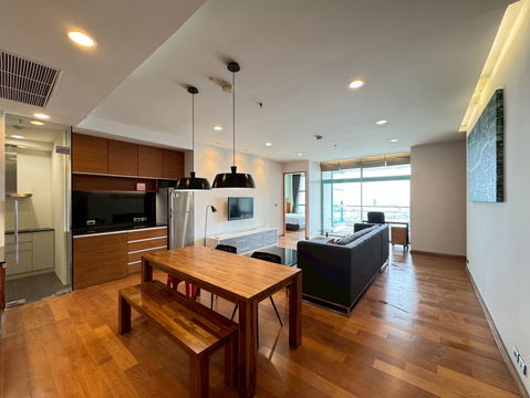 For Rent Chatrium Riverside ,2Bed  Condominium, Soi. Charoen Krung 70 ,near  Sherwberry International School),Bts Saphan taksin