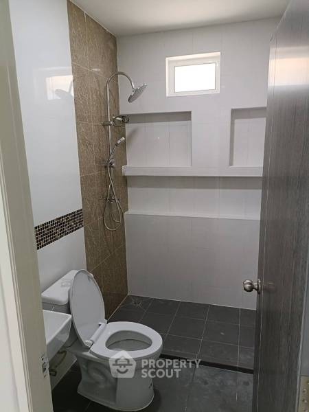 picture 2-BR House in Phanat Nikhom (ID 2232025) - 7/15