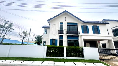 บ้านเดี่ยว เซ็นทรัล พลาซ่า เวสต์เกต : ขายบ้านเดี่ยวที่ดินใหญ่ แปลงมุม  พร้อมเข้าอยู่ ทำเลใกล้รถไฟฟ้า  โครงการอณาสิริ เวสต์เกต
