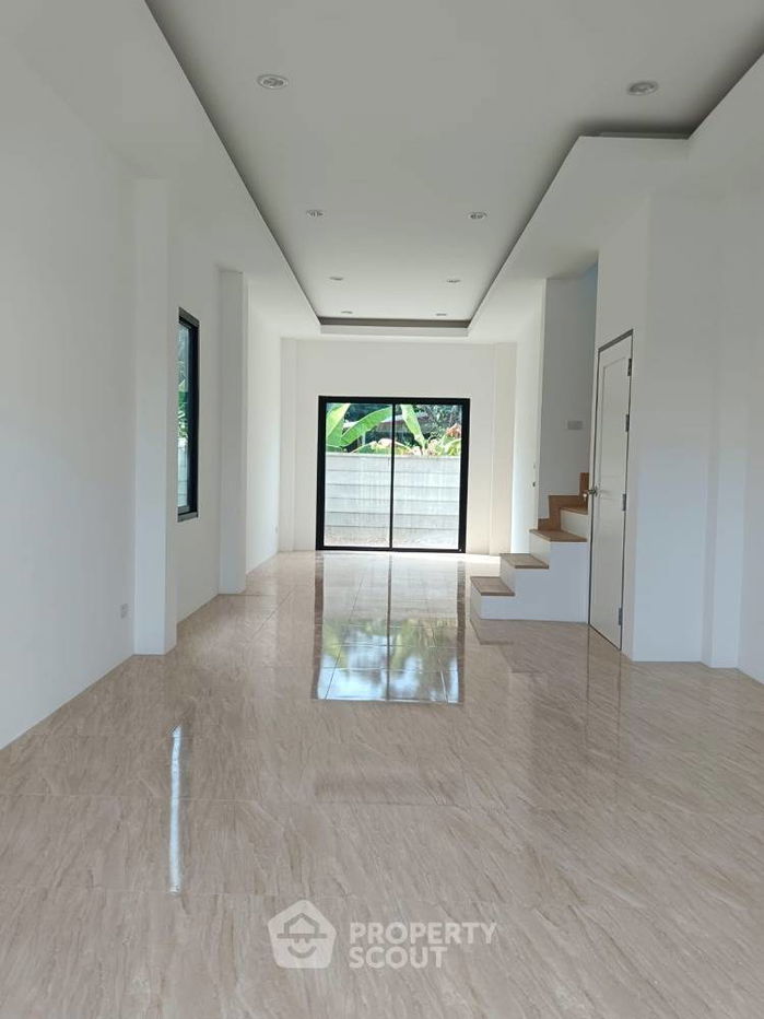picture 4-BR House in Yang Noeng (ID 1987908) - 16/28