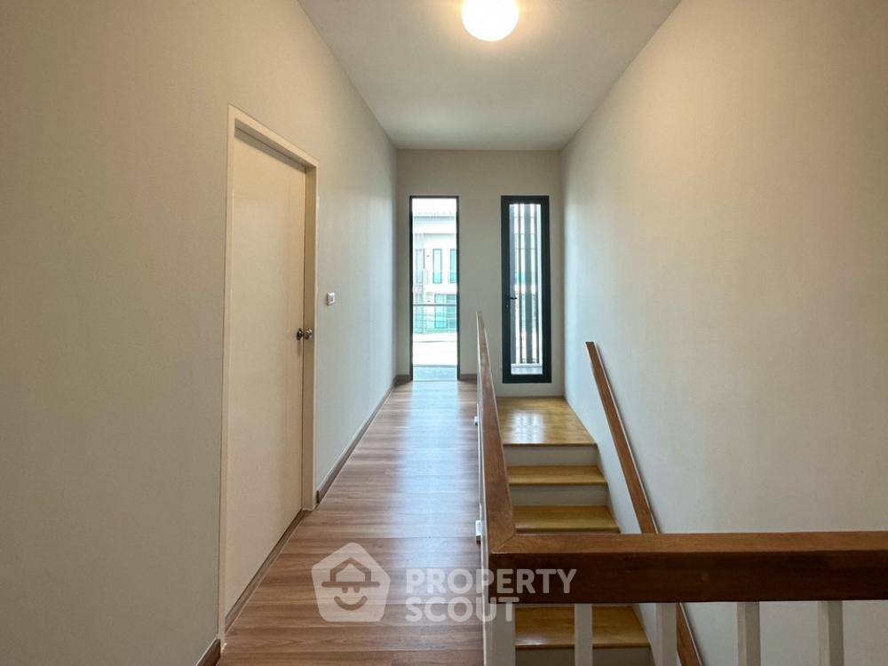 picture 3-BR Townhouse in Taling Chan (ID 1706061) - 8/71