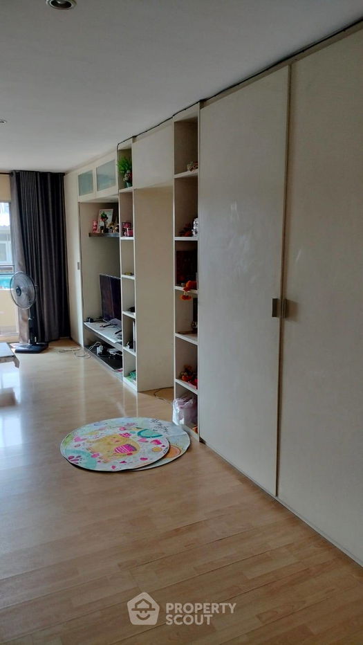 รูป คอนโด 2-ห้องนอน ที่ การ์เด้น คอร์ท คอนโดมิเนียม ใน ราษฏร์บูรณะ (ID 1531167) - รูปที่ 2/7