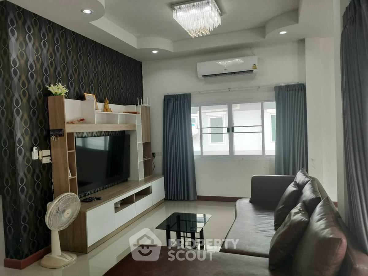 รูป บ้าน 3-ห้องนอน ใกล้ เมืองพัทยา (ID 1511599) - รูปที่ 5/28