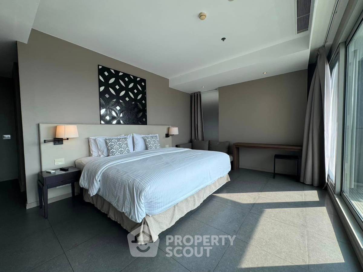 picture 2-BR Condo at The River Condominium near BTS Saphan Taksin (ID 1910234) - 4/12