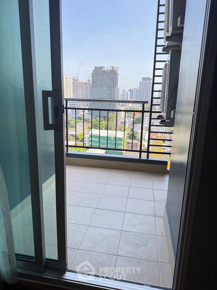 picture 1-BR Condo at Supalai Park Ekamai - Thonglor near ARL Ramkhamhaeng (ID 2237165) - 8/17