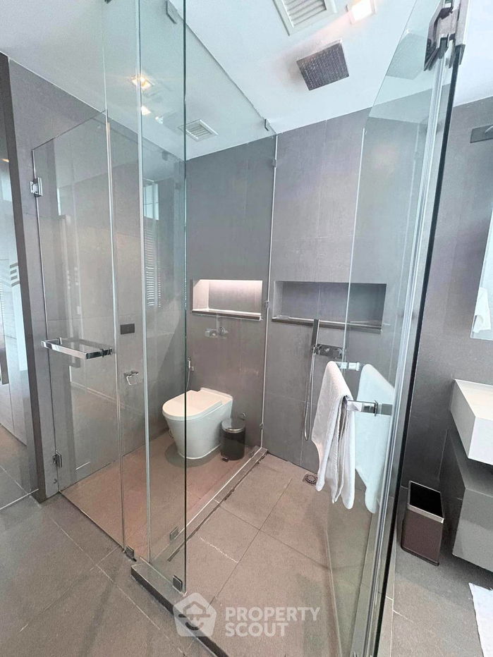 picture 2-BR Condo at The River Condominium near BTS Saphan Taksin (ID 1910234) - 9/12