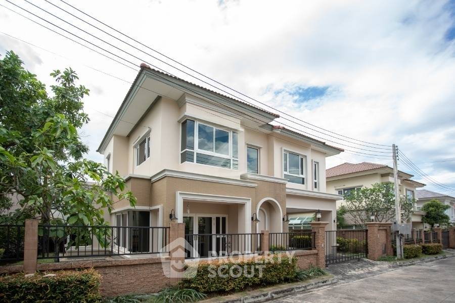 picture 3-BR House in Surasak (ID 2231377) - 2/29