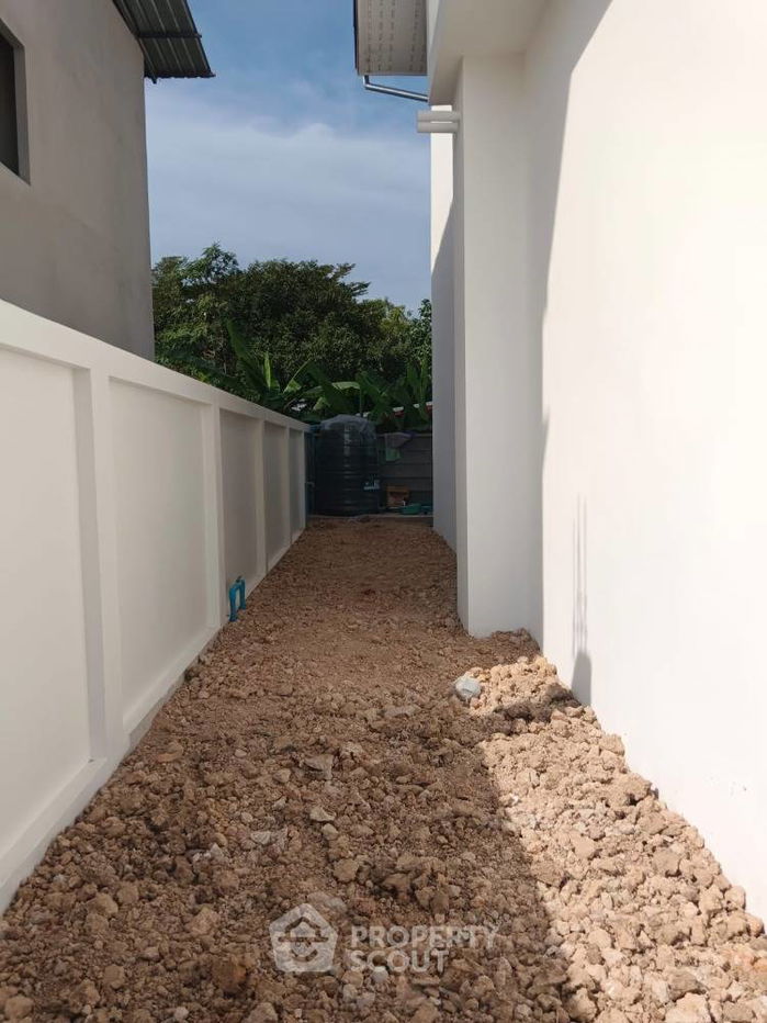 picture 4-BR House in Yang Noeng (ID 1987908) - 25/28