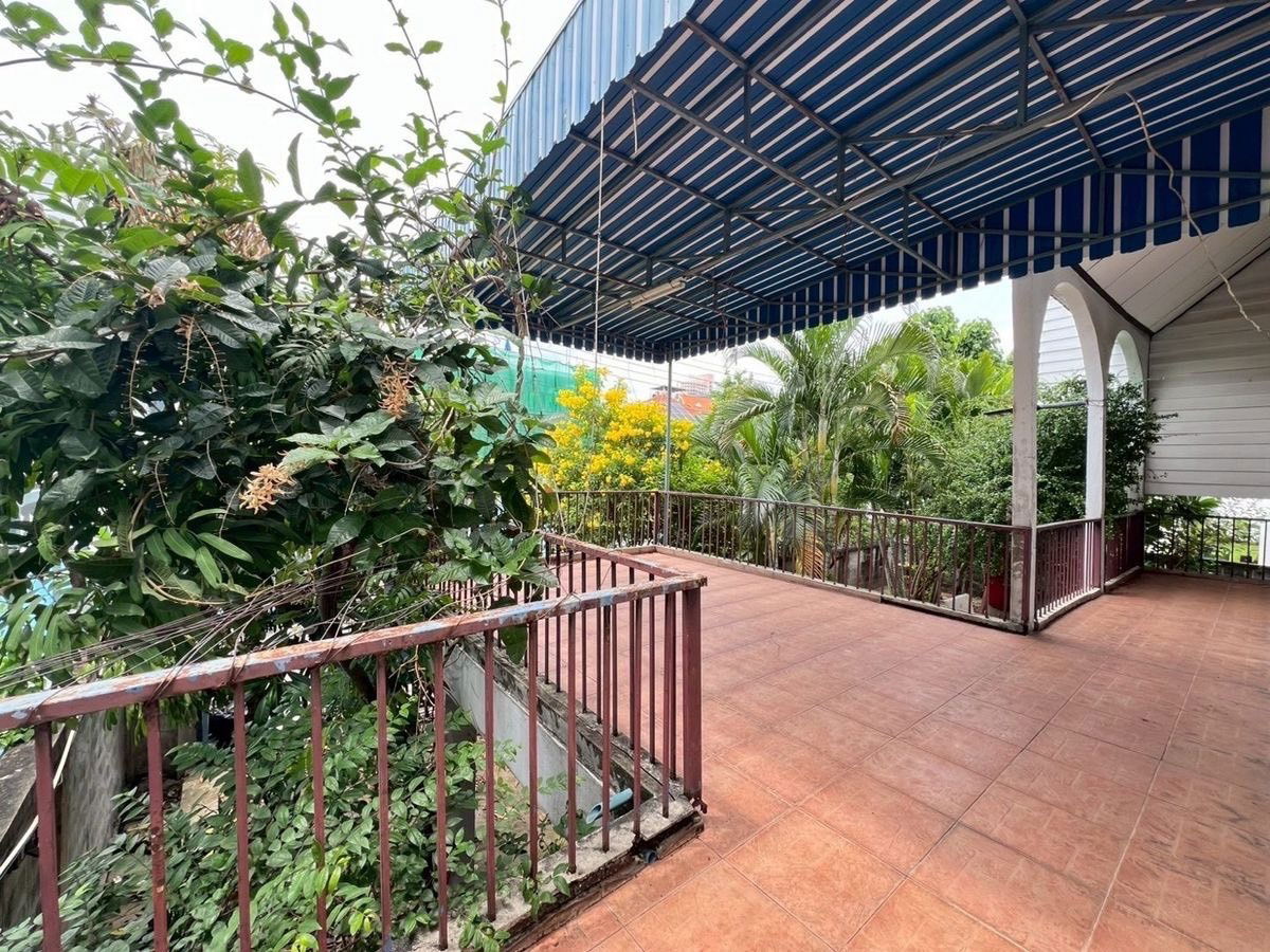 รูป บ้านเดี่ยวสไตล์ดั้งเดิม พร้อมสวน | ใจกลางรัชโยธิน | 99 ตร.วา | ใกล้ BTS แค่ 800 ม. - รูปที่ 21/24
