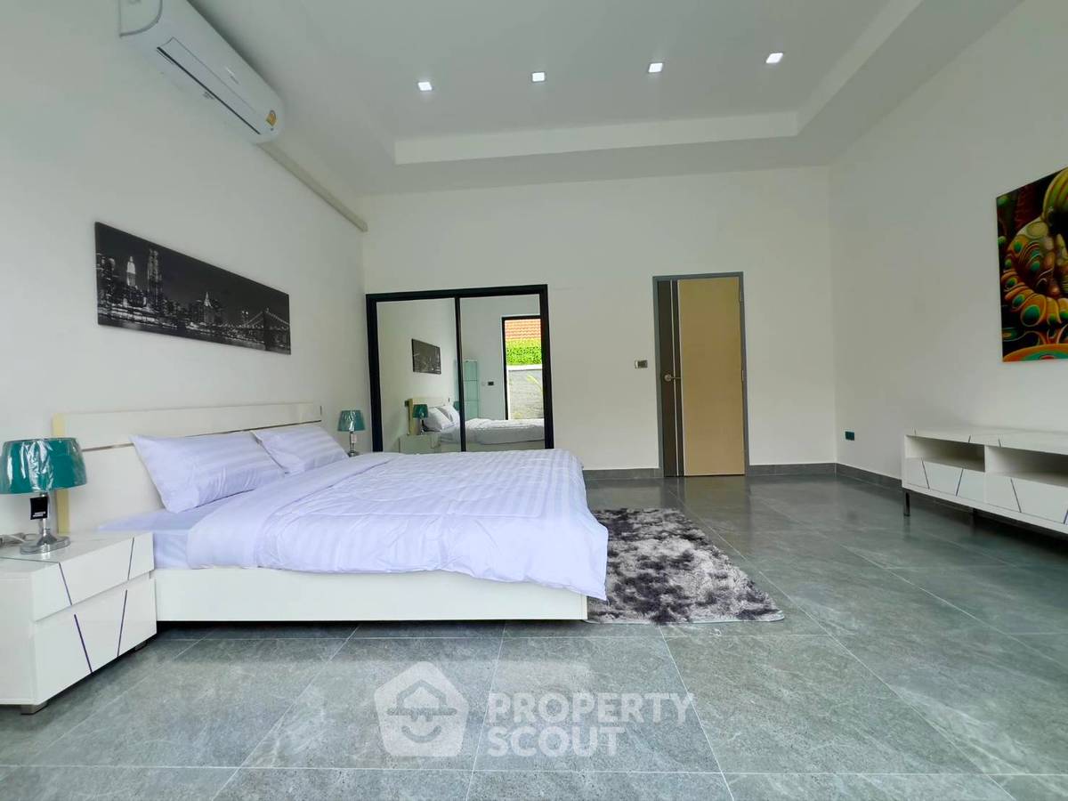 picture 6-BR Villa close to Pattaya (ID 2129469) - 13/18