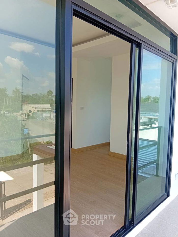 picture 4-BR House in Yang Noeng (ID 1987908) - 6/28