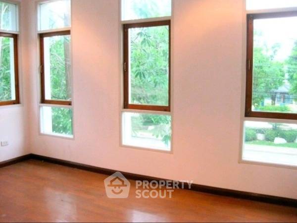 รูป บ้าน 5-ห้องนอน ใน นวลจันทร์ (ID 2231387) - รูปที่ 20/24