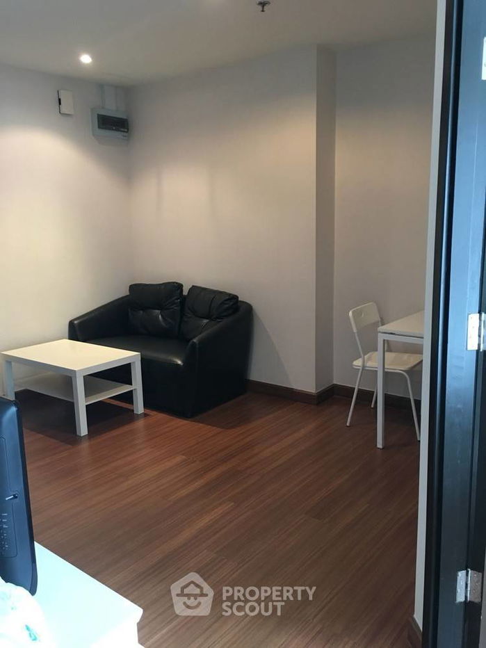 picture 1-BR Condo at Diamond Ratchada near MRT Huai Khwang (ID 371835) - 2/10