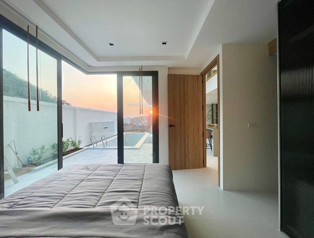 รูป วิลล่า 3-ห้องนอน ใน หาดกะรน (ID 2062222) - รูปที่ 16/20