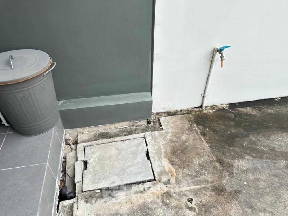 picture 3-BR Townhouse in Taling Chan (ID 1706061) - 63/71