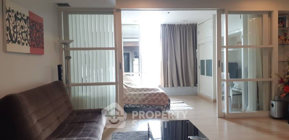 picture 1-BR Condo at Baan Sathorn Chaopraya near BTS Krung Thon Buri (ID 1402730) - 1/9