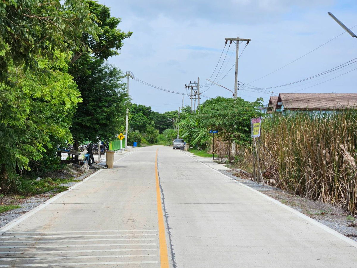 picture Land for Sale:  Nakhonchaisee  Nakhonpatom - 3/5