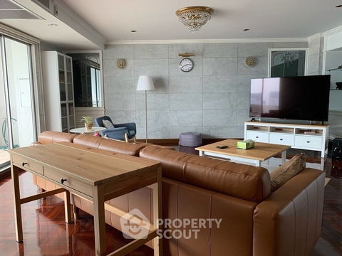 3-BR Condo at Regent On The Park 2 (Sukhumvit 61) Condominium near BTS Thong Lor (ID 385420)