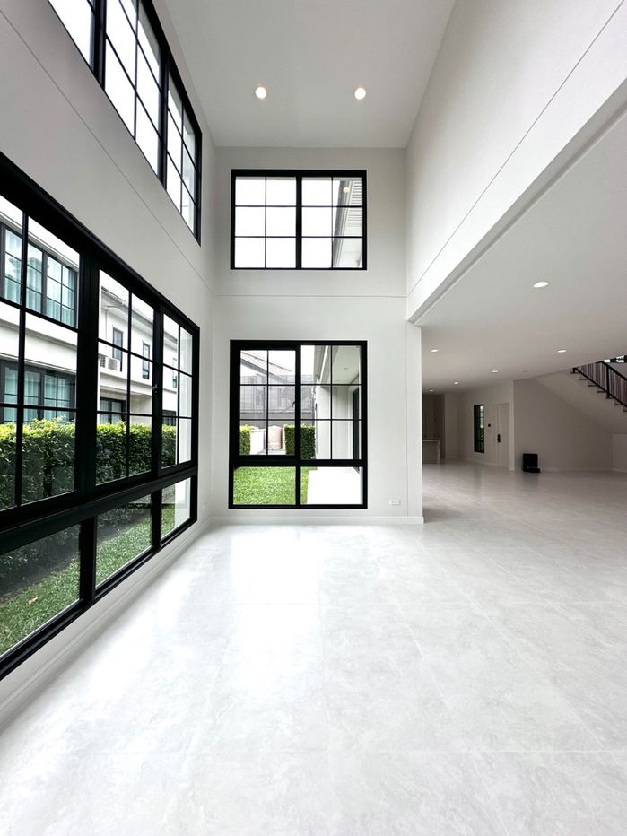 picture 🏡 House for Sale at Narinsiri Krungthep Kreetha Project ✨ Prime Location – The Only One in a Private Alley !! - 3/14