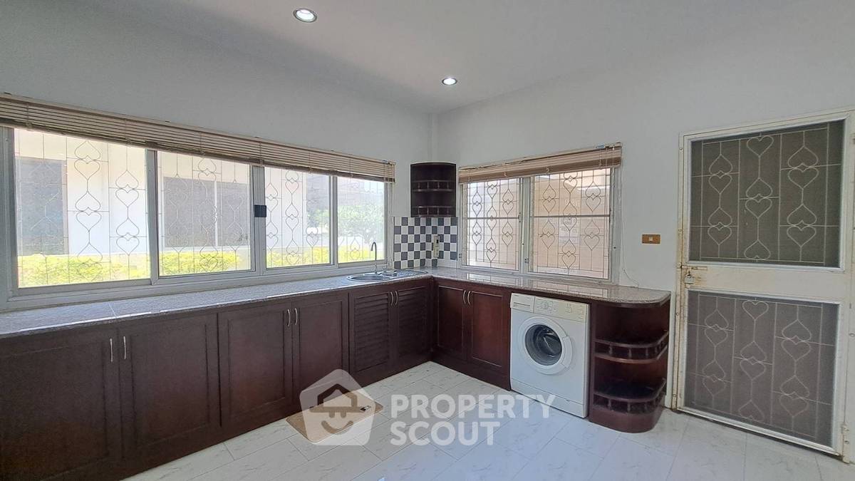 picture 3-BR House close to Hua Hin City (ID 2233911) - 11/23