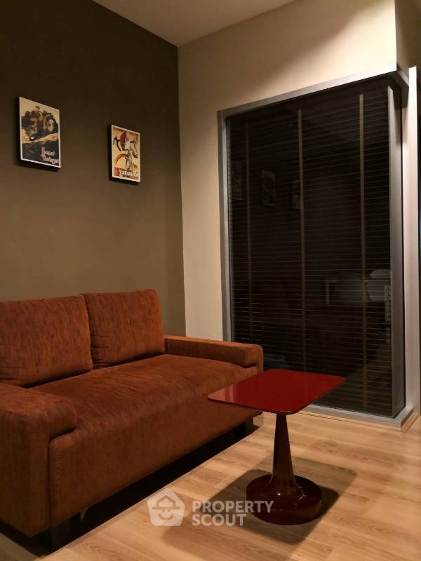 picture 1-BR Condo at The Seed Musee Sukhumvit 26 near BTS Phrom Phong (ID 670851) - 8/11