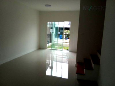 Townhouses for sale Bangkok : 🎉 For Sell Town house LIO BLISS LADKRABANG-CHALONGKRUNG 2-story 4 bedroom 2 bathroom